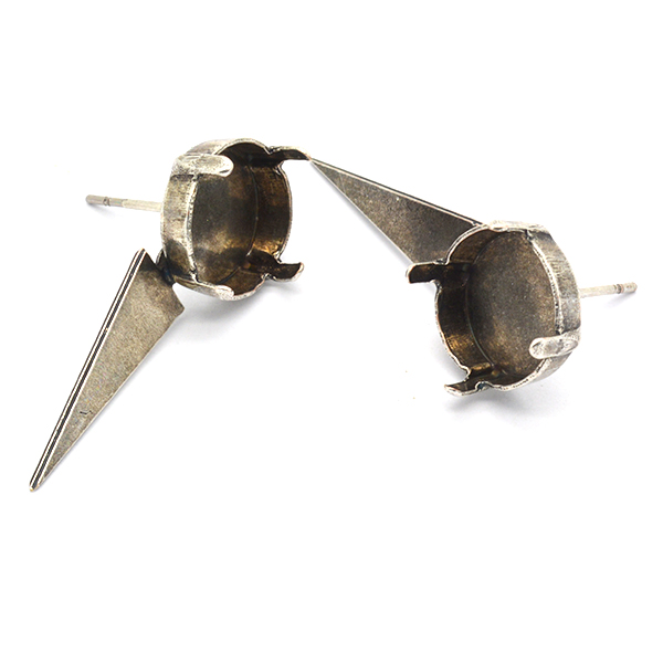 12mm Rivoli Sharp Triangle Stud Earring settings