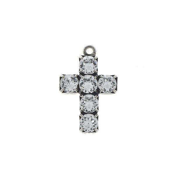 32pp Rhinestones Cross pendant with one top loop