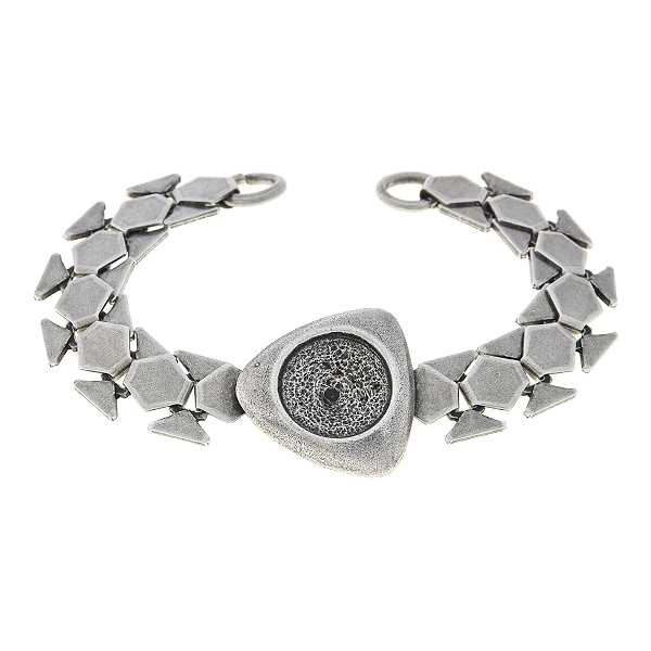 12mm Rivoli Triangle on honeycomb chain bracelet base