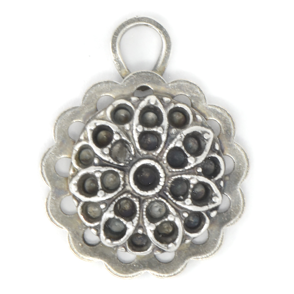 18pp, 24pp Flower Pendant with top loop