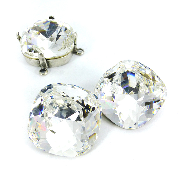 Swarovski 4470 Round Square 18x18mm Crystal color 