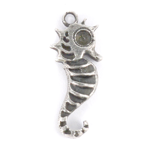 18pp Seahorse Charm