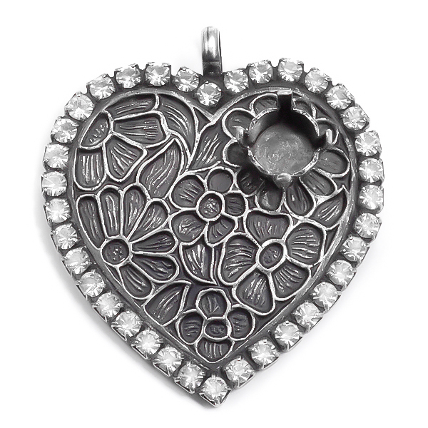 Heart pendant base with 29ss Flower decoration and Rhinestoness