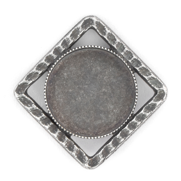 16mm Rivoli Flat back setting in Hollow Square Pendant