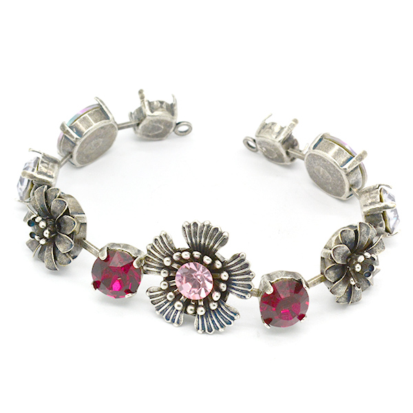 39ss with 12mm Rivoli Bracelet base with Flower element 