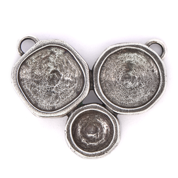 39ss, 12mm Rivoli, 12x12mm Square Metal Casting Pendant base