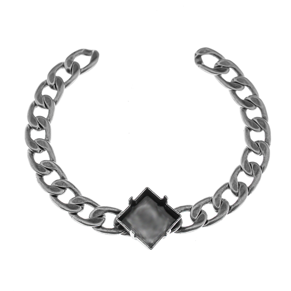 12mm Princess Square setting on 11mm flat gourmet chain bracelet base