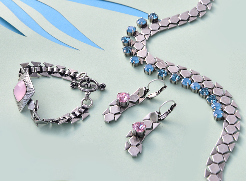 Cup Chain's new Inspiration with Honeycomb chain, stone settings and Swarovski crystals