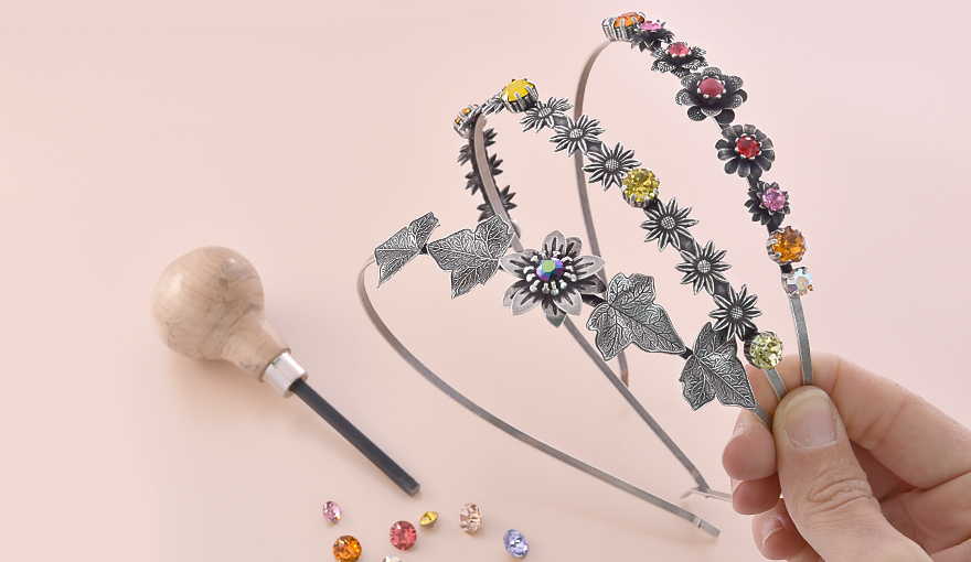 Hair hoops with metal Flowers 